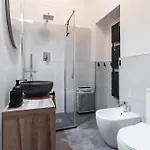Centro Storico Loft Con Parcheggioprivatogratuito * Loano