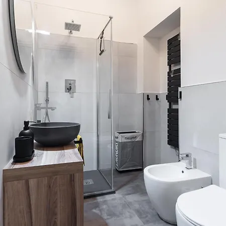 Centro Storico Loft Con Parcheggioprivatogratuito * Лоано