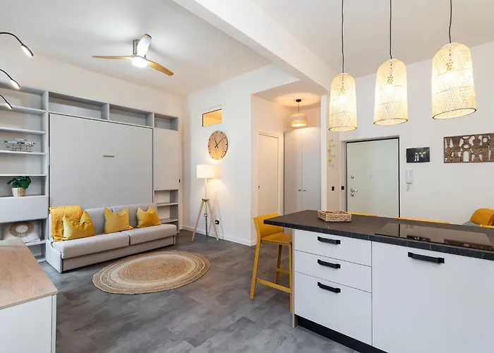 Centro Storico Loft Con Parcheggioprivatogratuito Loano