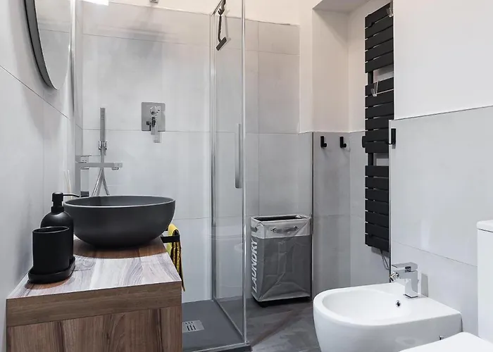 Centro Storico Loft Con Parcheggioprivatogratuito * Loano